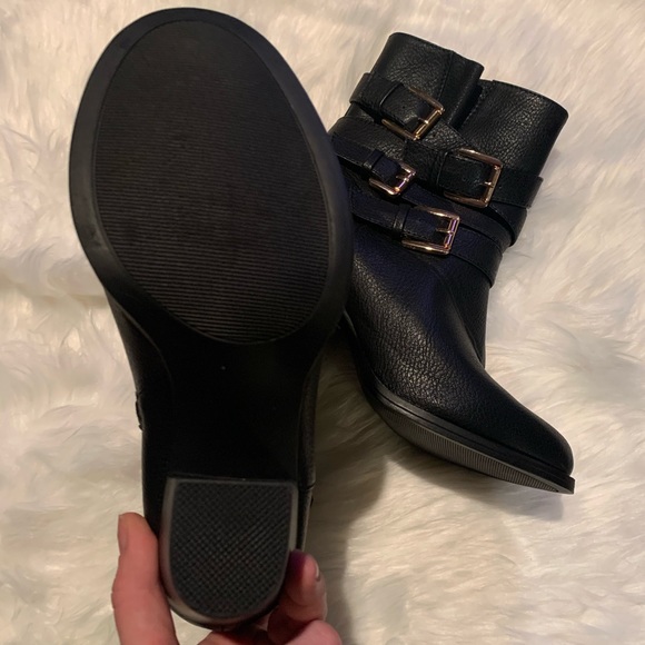 Booties - Picture 3 of 4